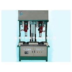 發泡模壓機