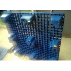 廠家直供熱銷塑料托盤各種材質的托盤