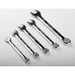 五金工具低價甩賣_便宜的五金工具在哪買