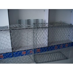 干砌石籠網廠批發湖南石籠網箱銷售河南石籠網