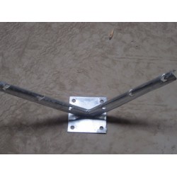 直銷熱鍍鋅刀片刺網(wǎng)V字型墻頭底部法蘭盤支架