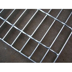 菏澤熱鍍鋅，好用的H型鋼熱鍍鋅[廠家直銷]