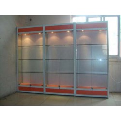 海口玻璃展柜廠家：海口地區(qū)合格的玻璃展柜供應商