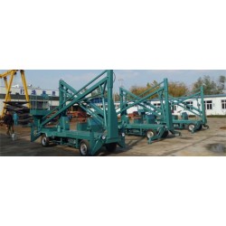 振陽曲臂升降平臺.360度旋轉高空作業升降車.折臂升降機