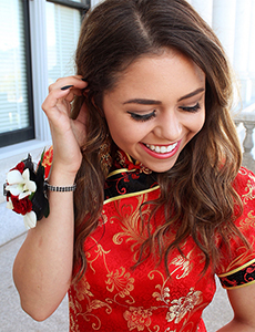 美國女孩穿旗袍引爭議，國外哪些女星能穿出旗袍的韻味？