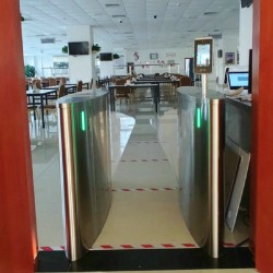 機關食堂專用人臉識別消費機擺閘通道
